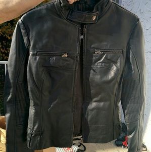 Women’s Genuine Leather Motorcycle Jacket M excellent condition